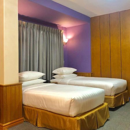 Royal City Hotel Mandalay Esterno foto