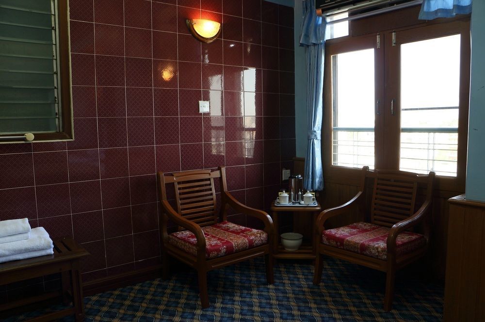Royal City Hotel Mandalay Esterno foto
