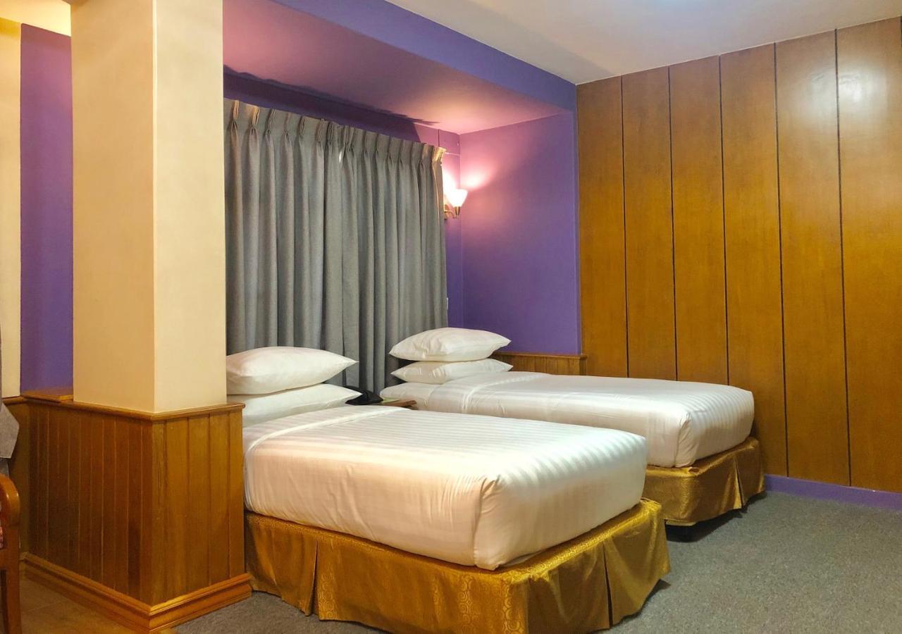 Royal City Hotel Mandalay Esterno foto